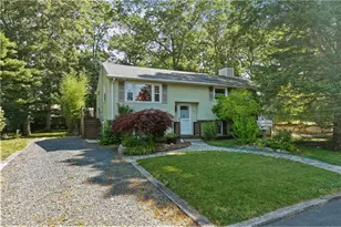 25 Harris Dr, Tiverton, RI 02878 - Photo 1