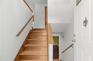 25 Harris Dr, Tiverton, RI 02878 - Photo 2