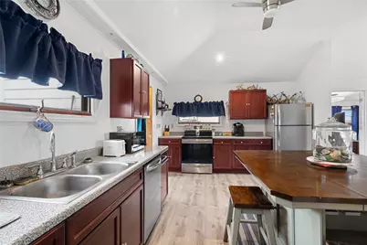 28 Pier Road, Portsmouth, RI 02872 - Photo 14