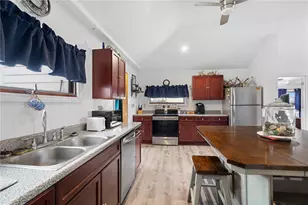 28 Pier Rd, Portsmouth, RI 02872 - Photo 14