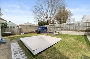 11 La Salle Dr, Providence, RI 02908 - Photo 28