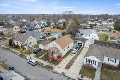 11 La Salle Drive, Providence, RI 02908 - Photo 32