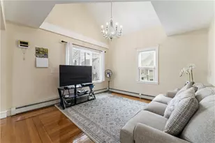 11 La Salle Dr, Providence, RI 02908 - Photo 8