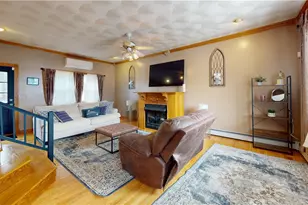 33 Teakwood Dr W, Coventry, RI 02816 - Photo 4