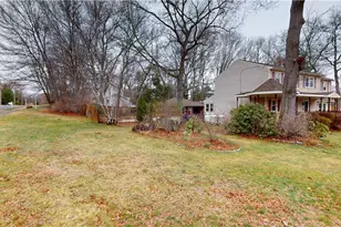 33 Teakwood Dr W, Coventry, RI 02816 - Photo 46