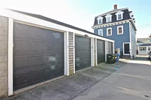 668 Thames St, Newport, RI 02840 - Photo 36