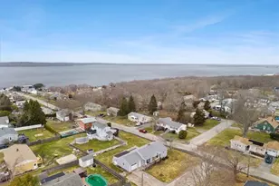 3 O Connell Rd, Tiverton, RI 02878 - Photo 6