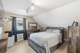 35 Allen Ave, Pawtucket, RI 02860 - Photo 22