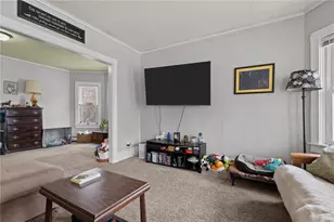 469 Winter St, Woonsocket, RI 02895 - Photo 8