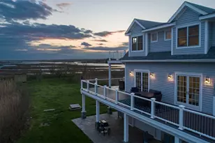 32 Breach Dr, Westerly, RI 02891 - Photo 2