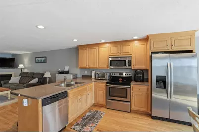 272 Cass Avenue #3, Woonsocket, RI 02895 - Photo 4