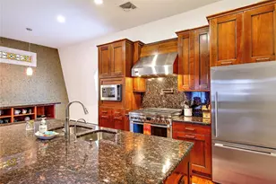 159 Sutton St, Providence, RI 02903 - Photo 14