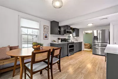 48 Rowe Avenue, Warwick, RI 02889 - Photo 8