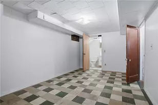 191 Nimitz Rd, Woonsocket, RI 02895 - Photo 22
