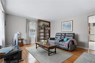 191 Nimitz Rd, Woonsocket, RI 02895 - Photo 12