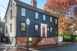 16 Bridge St, Newport, RI 02840 - Photo 2
