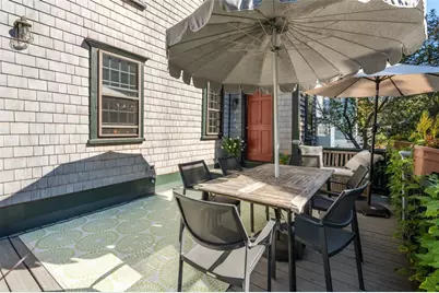 16 Bridge Street, Newport, RI 02840 - Photo 12