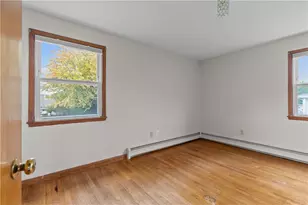 75 Montgomery St, Tiverton, RI 02878 - Photo 24