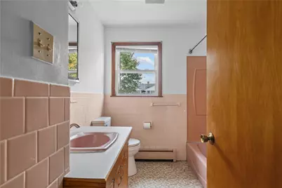 75 Montgomery Street, Tiverton, RI 02878 - Photo 36