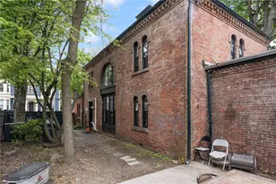 369 Thayer St, Providence, RI 02906 - Photo 4