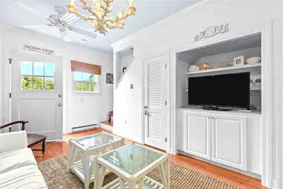 97 Narragansett Avenue #C3, Newport, RI 02840 - Photo 6