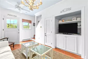 97 Narragansett Ave, Newport, RI 02840 - Photo 6