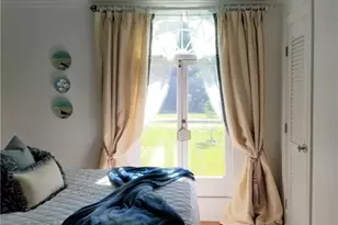 97 Narragansett Ave, Newport, RI 02840 - Photo 12