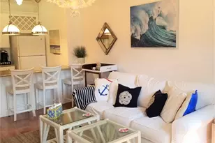 97 Narragansett Ave, Newport, RI 02840 - Photo 4