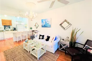 97 Narragansett Ave, Newport, RI 02840 - Photo 6