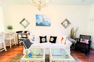 97 Narragansett Ave, Newport, RI 02840 - Photo 4