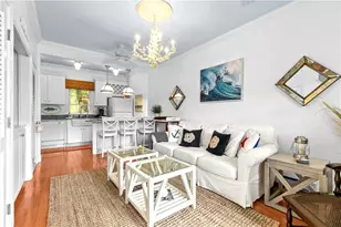97 Narragansett Ave, Newport, RI 02840 - Photo 4