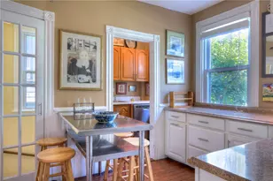 98 John St, Newport, RI 02840 - Photo 8