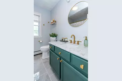 195 Oakland Beach Avenue, Warwick, RI 02889 - Photo 34