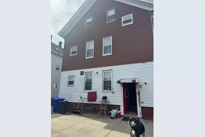 31 Hawes Street, Central Falls, RI 02863 - Photo 4