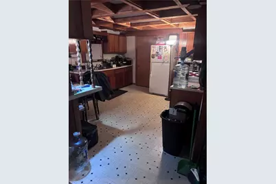 31 Hawes Street, Central Falls, RI 02863 - Photo 16