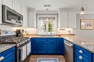 37 Rivers Edge Dr, Coventry, RI 02816 - Photo 2