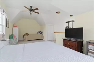 64 Burnside Ave, Narragansett, RI 02882 - Photo 16