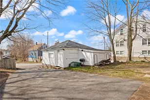 5 Fountain St, West Warwick, RI 02893 - Photo 30