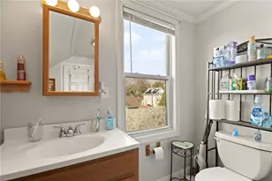 5 Fountain St, West Warwick, RI 02893 - Photo 28