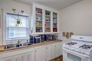 64 Harvard St, Pawtucket, RI 02860 - Photo 6