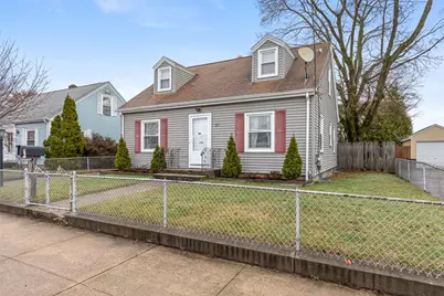 37 Grand Avenue, Pawtucket, RI 02861 - Photo 2