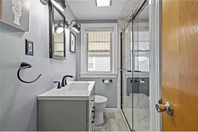 28 Corrente Avenue, Pawtucket, RI 02861 - Photo 4