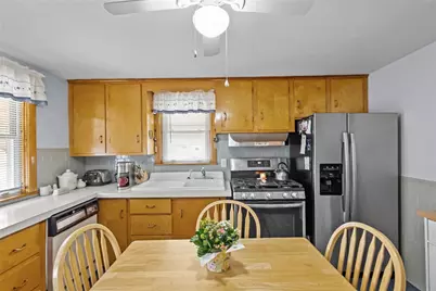 28 Corrente Avenue, Pawtucket, RI 02861 - Photo 10