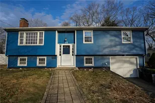 32 Stillwater Dr, Warwick, RI 02889 - Photo 2