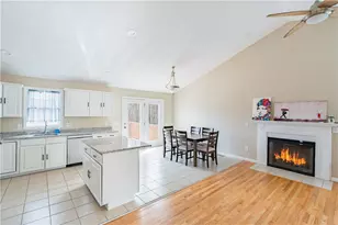 25 Belfield Dr, Johnston, RI 02919 - Photo 16