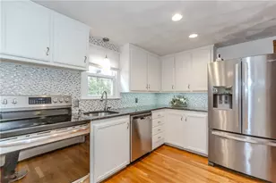 45 Bayberry Ln, East Greenwich, RI 02818 - Photo 12