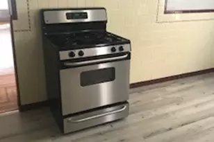 18 Standish Ave, Cranston, RI 02920 - Photo 8