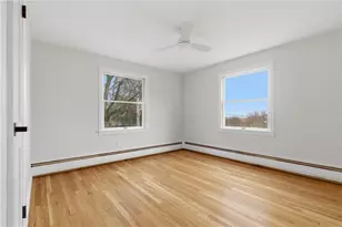 44 Valente Dr, Cranston, RI 02920 - Photo 16