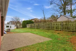 44 Valente Dr, Cranston, RI 02920 - Photo 28