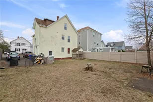 400 Benefit St, Pawtucket, RI 02903 - Photo 32